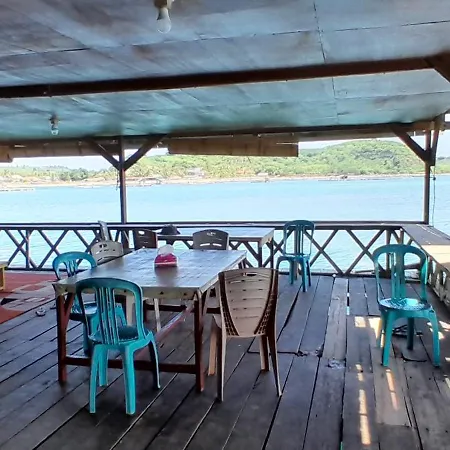 Ekas Beach Floating Room And Suite Extérieur photo