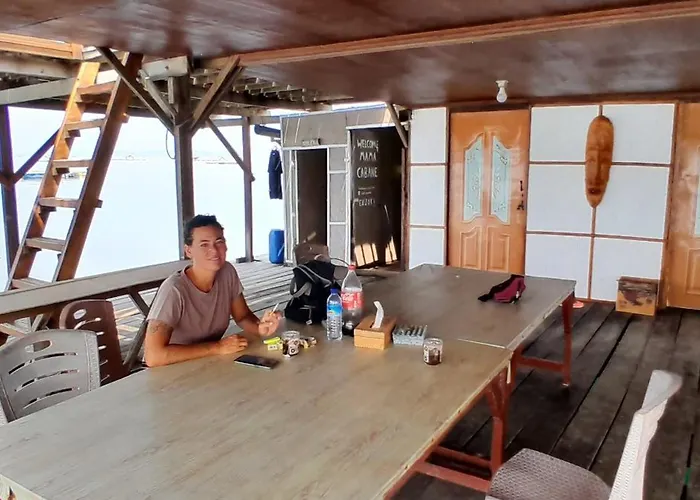 Ekas Beach Floating Room And Suite